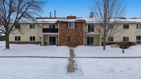 3255 16th Ave S #9, Fargo, ND 58103