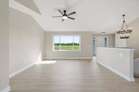 1175 Wisteria Ln, New Richmond, WI 54017
