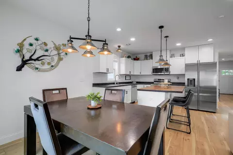 703 Surrey Ave, Saint Paul, MN 55106