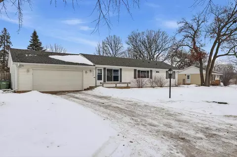 653 109th Ln NE, Blaine, MN 55434