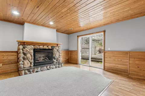 Living - 15187 63rd St SE, Becker, MN 55308 photo 8 of 9