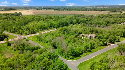 1 Nnnn Cedar Ln, Prior Lake, MN 55372