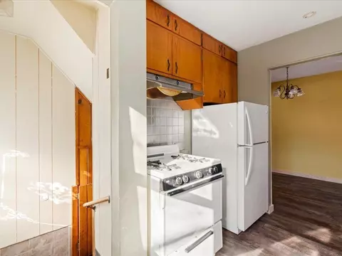 Kitchen - 1210 5th Ave NE, Brainerd, MN 56401 photo 2 of 3