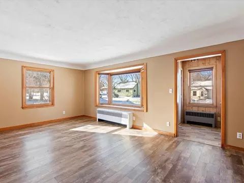 Living - 1210 5th Ave NE, Brainerd, MN 56401 photo 1 of 2
