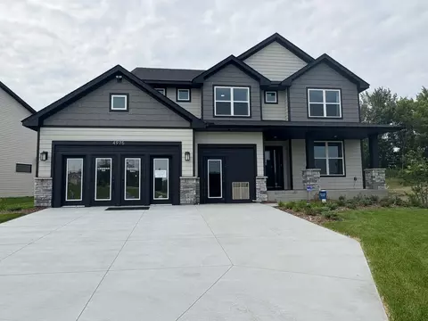 4975 Noble Dr NW, Rochester, MN 55906