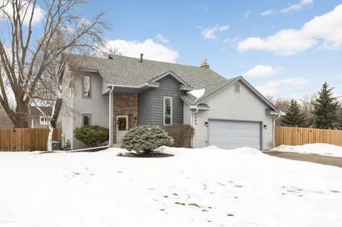 1299 Yukon Ct N, Golden Valley, MN 55427
