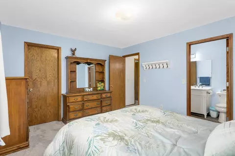 Bedroom - 13360 Wellington Cir, Champlin, MN 55316 photo 2 of 4