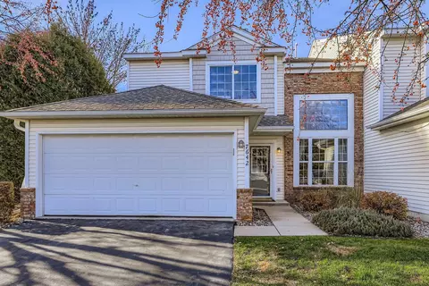 7642 Arboretum Village Pl, Chanhassen, MN 55317