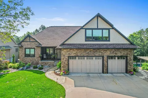 1924 Glacier Ave, River Falls, WI 54022
