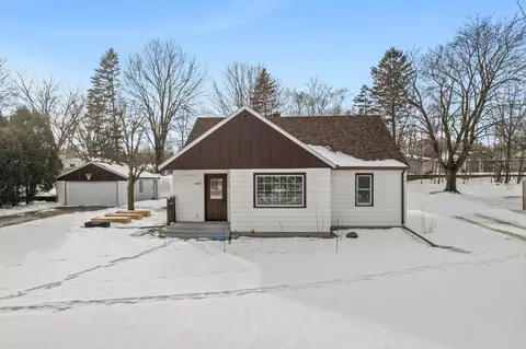 960 Jefferson St SE, Hutchinson, MN 55350