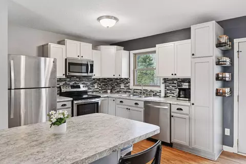 3100 75th Ave N, Brooklyn Park, MN 55443