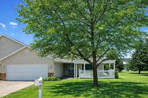 1828 Bridgeview Blvd, Detroit Lakes, MN 56501