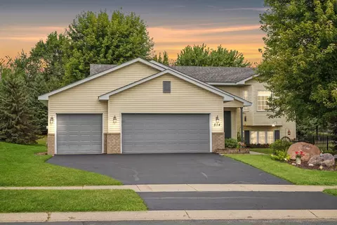 514 Miller Ln, Dundas, MN 55019