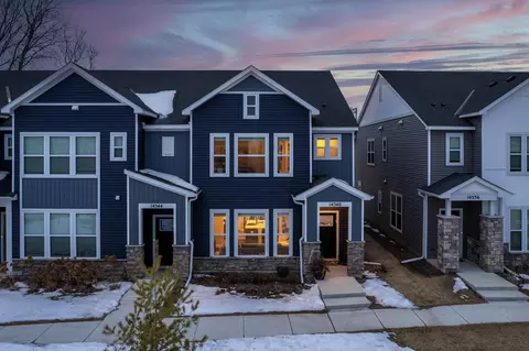 14540 Twin Lakes Cir, Burnsville, MN 55306