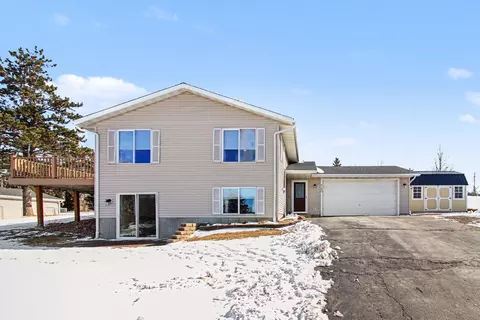 740 S Maple St, Ellsworth, WI 54011