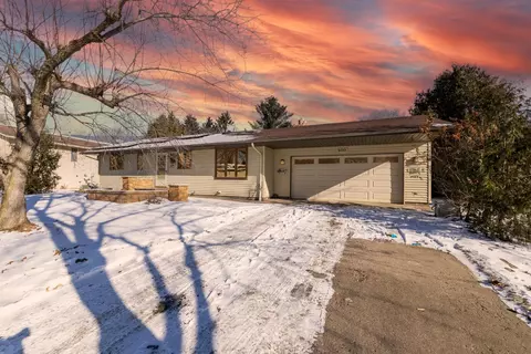 9193 Harkness Ave S, Cottage Grove, MN 55016