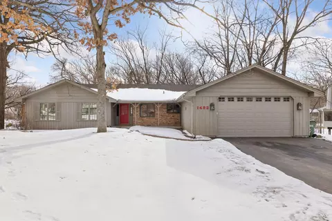 1482 N Innsbruck Dr NE, Fridley, MN 55432