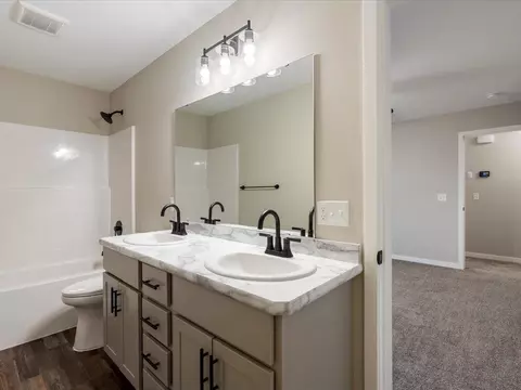 Bath - L4b2 Wildflower Drive, Baxter, MN 56425 photo 2 of 2