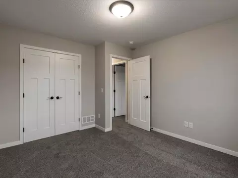 Bedroom - L4b2 Wildflower Drive, Baxter, MN 56425 photo 4 of 4
