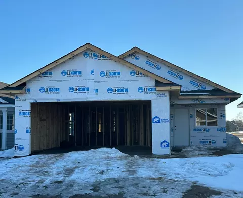 720 Cherrywood Ln NE, Isanti, MN 55040