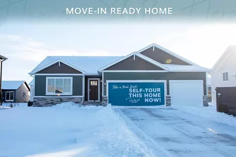 1474 66th Ave S, Fargo, ND 58104