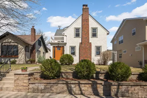 1245 Stanford Ave, Saint Paul, MN 55105