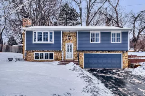 12725 11th Ave N, Plymouth, MN 55441