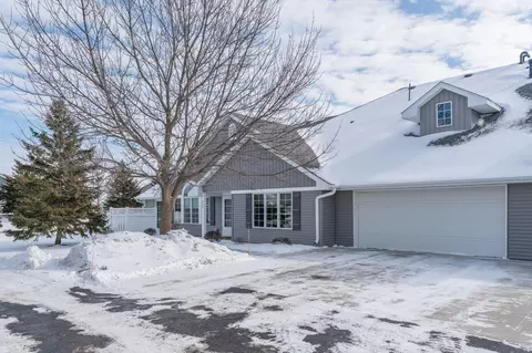 731 Grayhawk Cir, Mankato, MN 56001