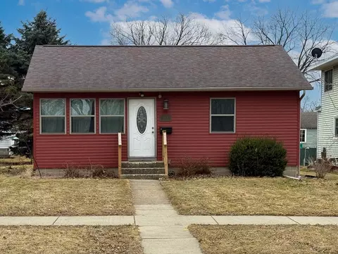 413 N Elm St, Marshall, MN 56258