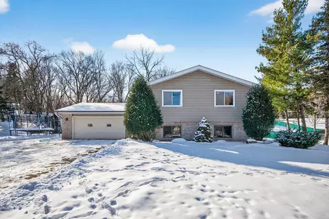 13521 Dan Patch Dr, Savage, MN 55378