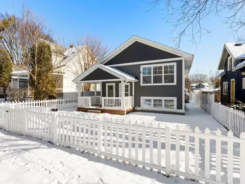 2938 Sheridan Ave N, Minneapolis, MN 55411
