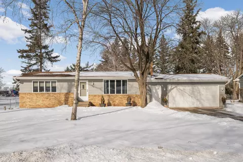 309 Bridge St, Shoreview, MN 55126