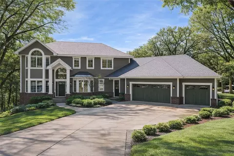 816 Westwood Dr S, Golden Valley, MN 55416
