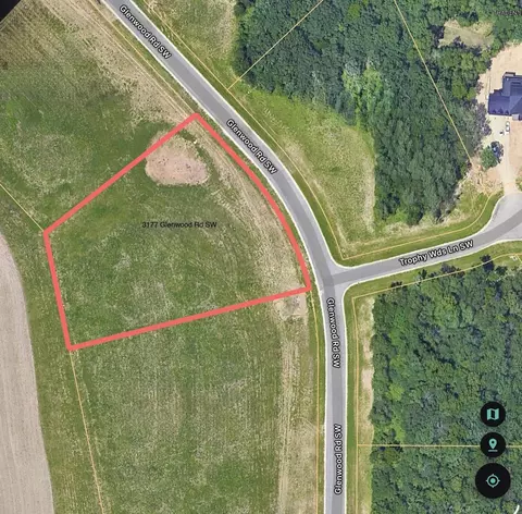 3177 Glenwood Rd SW, Rochester, MN 55902