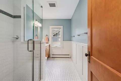 Bath - 715 4th St E, Northfield, MN 55057 photo 2 of 3