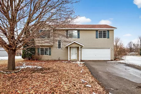 912 Kayla Cir, Belle Plaine, MN 56011