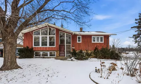 1560 Oakdale Ave, West Saint Paul, MN 55118
