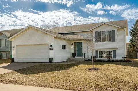 4862 Savannah Dr NW, Rochester, MN 55901