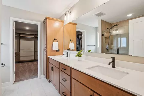 Bath - 11624 5th St NE, Hanover, MN 55341 photo 3 of 6
