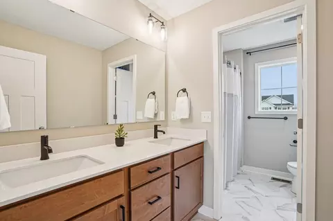 Bath - 11624 5th St NE, Hanover, MN 55341 photo 5 of 6