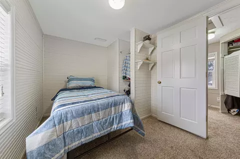 Bedroom - 1322 1st Ave NE, Faribault, MN 55021 photo 6 of 7