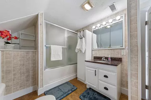 Bath - 1322 1st Ave NE, Faribault, MN 55021 photo 2 of 3