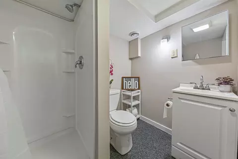 Bath - 1322 1st Ave NE, Faribault, MN 55021 photo 3 of 3