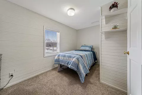 Bedroom - 1322 1st Ave NE, Faribault, MN 55021 photo 5 of 7