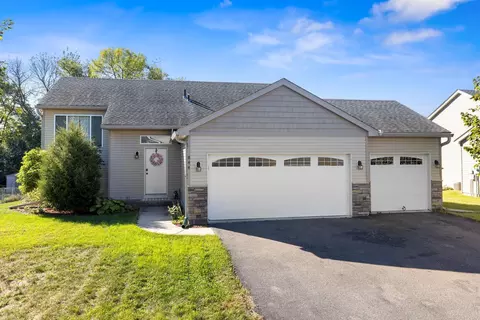 844 Aspen Ln, Montrose, MN 55363
