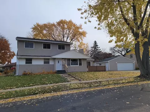 10 Logan Ave E, West Saint Paul, MN 55118