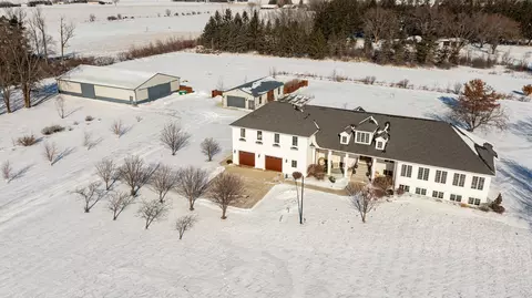 10951 County 8 Rd SW, Stewartville, MN 55976