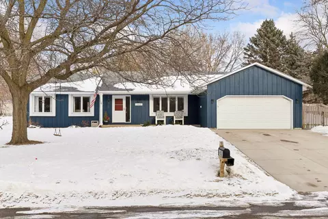 13817 James Ave S, Burnsville, MN 55337