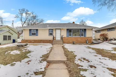 1651 Darlene St, Saint Paul, MN 55119