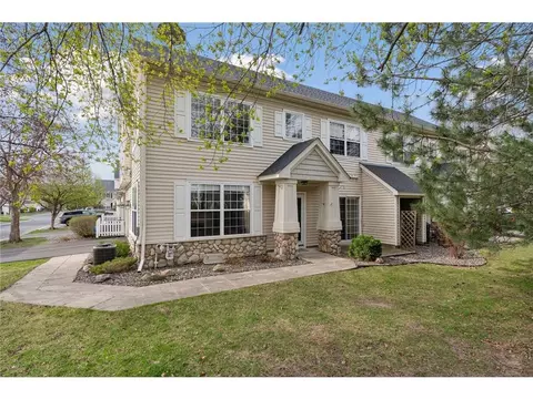 13750 54th Ave N #106, Plymouth, MN 55446